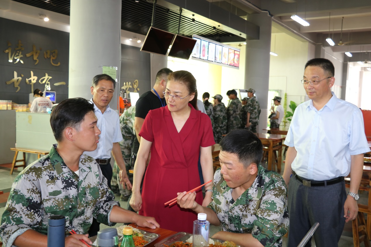 市委教育工委副书记骆敏莅临泽达学院检查指导厉行节约反对浪费工作