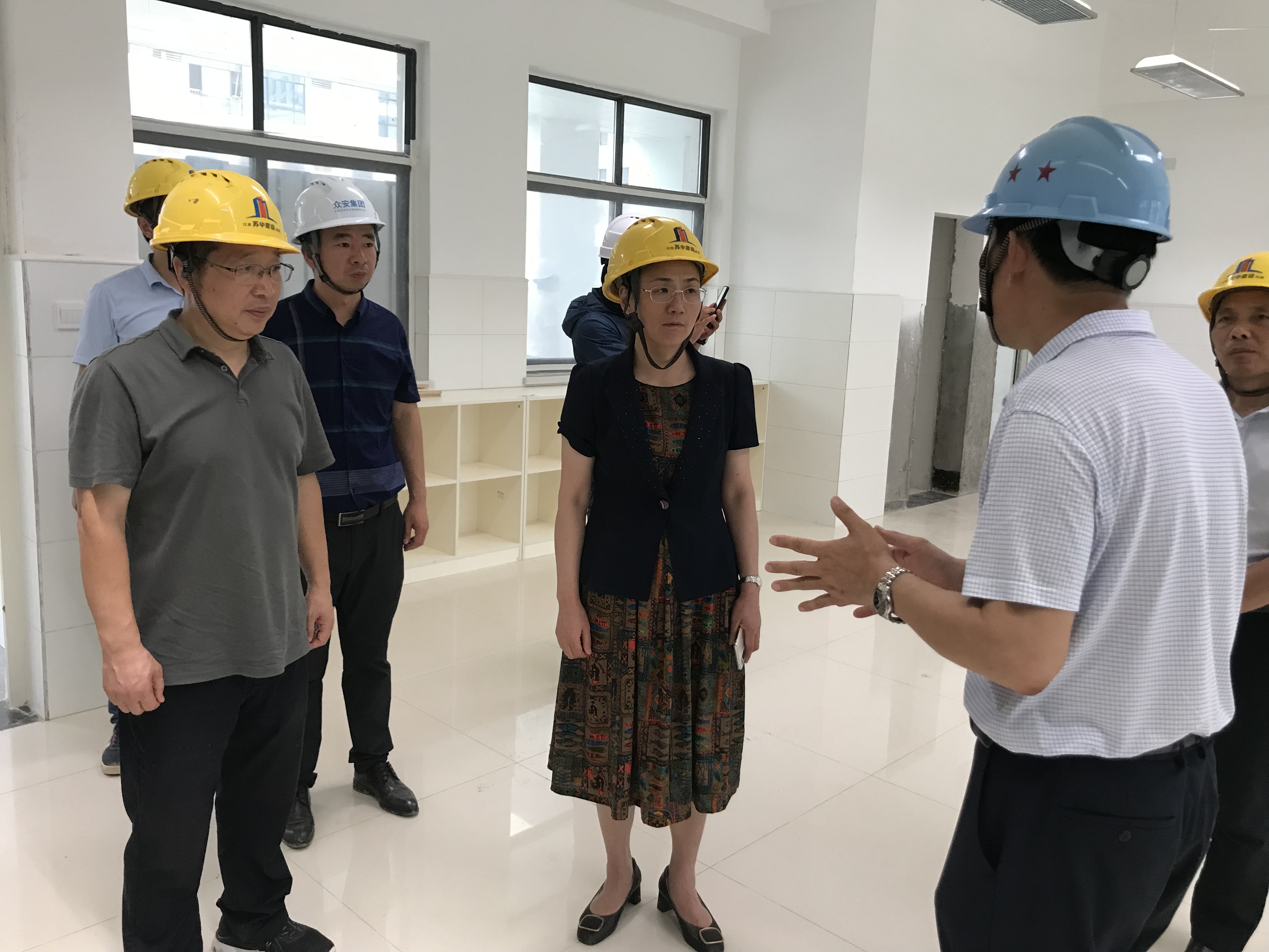 骆敏带队督查中心城区学校建设工作